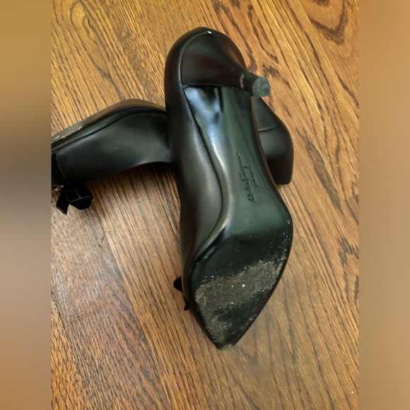Ferragamo Beverly Nero Napa Calf Heels 7 1/2 - Picture 4 of 4